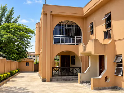 5 Bedroom Detached House — Wuse 2, Abuja