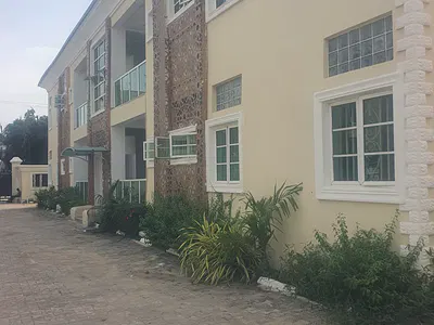 Spaciously Designed 3 Bedroom Flat with BQ — Lekki Phase 1, Lekki, Lagos