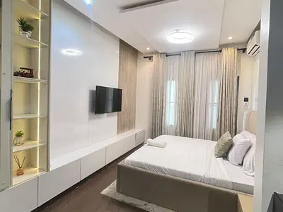 Fully Furnished Bedroom Flat — Admiralty Road, Lekki Phase 1, Lekki, Lagos
