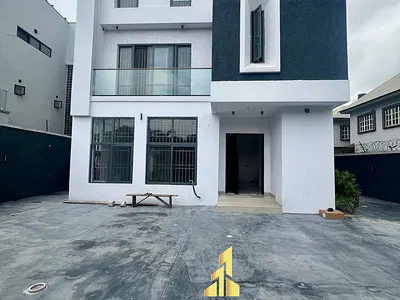5 Bedroom Detached Duplex — Ikoyi, Lagos