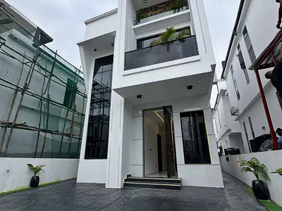 5 Bedroom Fully Detached Duplex — Chevron Conservation Road, Lekki, Lagos