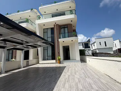 5 Bedroom Detached Duplex — Lekki, Lagos