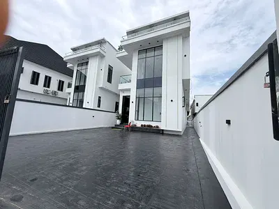 Newly Build Contemporary 5 Bedroom Detached Duplex with Swimming Pool — Lekki, Lagos