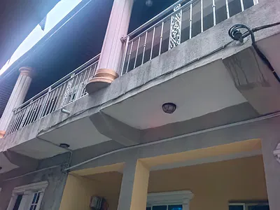 Standard 2 Bedroom Apartment (Upstairs)