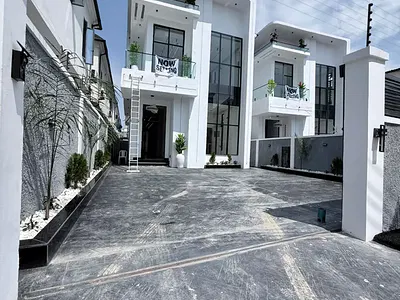 Newly Built and Well Finished 5 Bedroom Detached House with Swimming Po — Lekki, Lagos