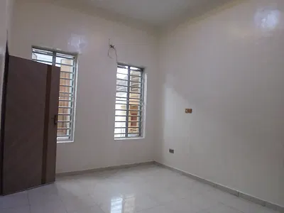 1 Room Self Contained (Shared Kitchen) — Lekki, Lagos