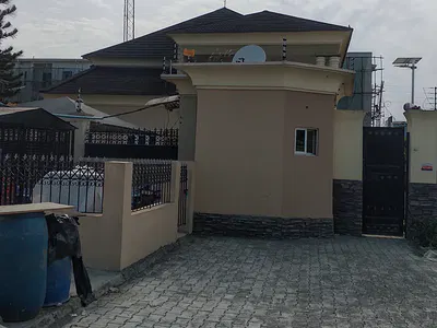 2 Bedroom Flat Newly Renovated — Lekki Scheme 2, Lekki Phase 2, Lekki, Lagos