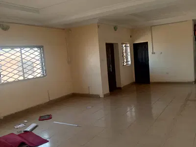 Commercial Use Very Spacious 3 Bedrooms Flat — Area 1 Environs, Area 1, Garki, Abuja