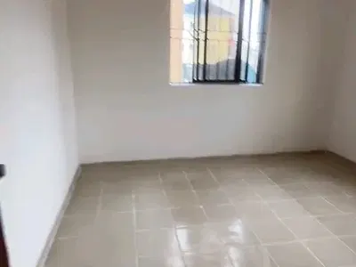 Executive 2 Bedroom Flat — Off Pedro Road, Shomolu, Lagos