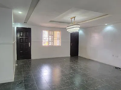 Very Spacious 3 Bedroom Apartment in a Secured Neighborhood — Magodo Phase 1, Magodo, Lagos