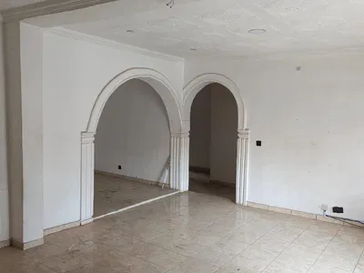 A Very Spacious 3 Bedroom Flat with Rooms En-Suite — Magodo, Lagos