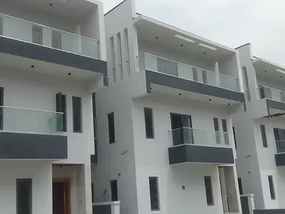 Spacious 5 Bedroom Apartment — Ikate, Lekki, Lagos