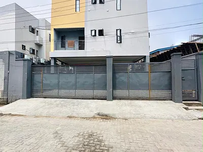 *well Built 1 Bedroom Apartment* — Ologolo, Lekki, Lagos, Nigeria, Ologolo, Lekki, Lagos