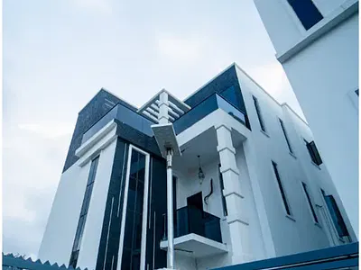 5 Bedroom Detached Duplex with Governor's Consent in a Secured Estate — Amuwo Odofin GRA, Festac, Amuwo Odofin, Lagos