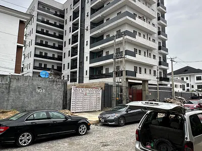 Neatly Finished 3 Bedroom Apartment — Victoria Island (VI), Lagos