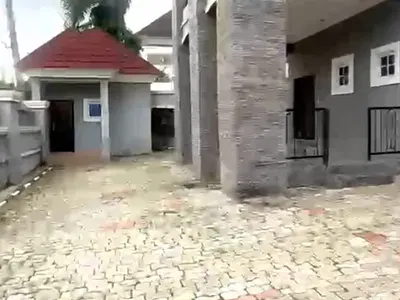 Distress Sale Ambassadorial 5 Bedrooms Detached with 2 Selfcontained — 6th Avenue in an Estate, Gwarinpa, Abuja