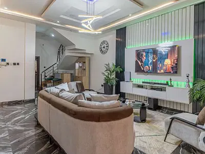 Fully Furnished 4 Bedroom — Lekki, Lagos