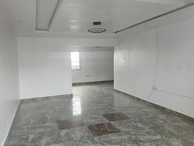 Spacious and Executive 3 Bedroom Flat — Anthony, Maryland, Lagos