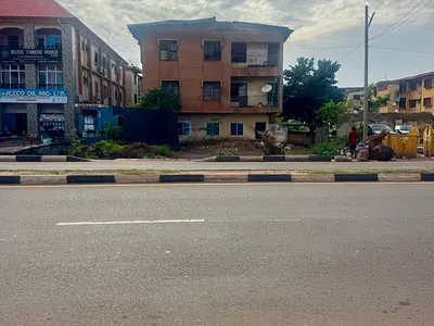 6 Flats of 3 Bedrooms — Agbani Road, Enugu, Enugu