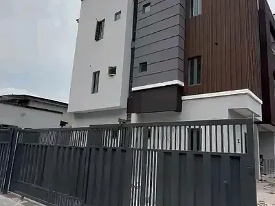 Top Notch 3 Bedroom Flat — Gbagada, Lagos