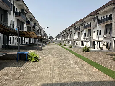 20 Unit of 4 Bedroom Terraced Duplex Units with BQ — Chevron Lekki Lagos, Lekki, Lagos