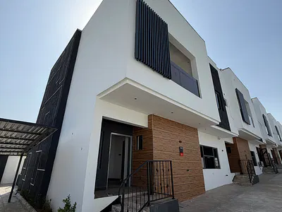 Luxury 3 Bedroom Terrace Duplex, BQ, Family Lounge, Tarred Road — Serene Neighborhood, Inside an Estate, Gaduwa, Abuja