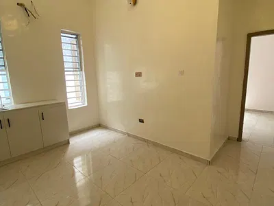 Luxury Small Mini Flat, in a Shared Apartment — Orchid Road Lekki Lagos, with Prepaid Meter in Estate, Lekki, Lagos