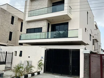 Exclusive 5 Bedroom Detached House with Study, Gym, BQ Secure Estate — Lekki, Lagos