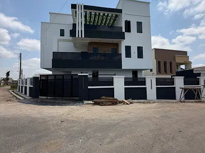 4 Bedroom Penthouse — Carlton Gate Estate, Ibadan, Oyo