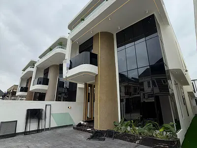 Contemporary 5 Bedroom Fully Detached in a Serene Neighborhood — Lekki, Lagos
