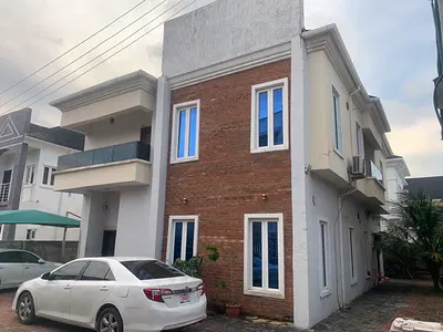 4 Bedroom Detached House — Lekki, Lagos