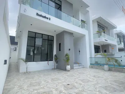 4 Bedroom Detached Duplex with Pool and BQ — Lekki, Lagos