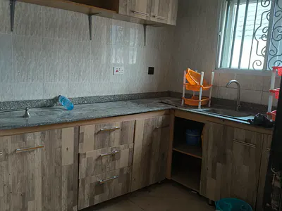 Luxury and Spacious Mini Flat Apartment Upstairs with Balcony — Light House Estate Orchid Road Lekki, Lekki Expressway, Lekki, Lagos