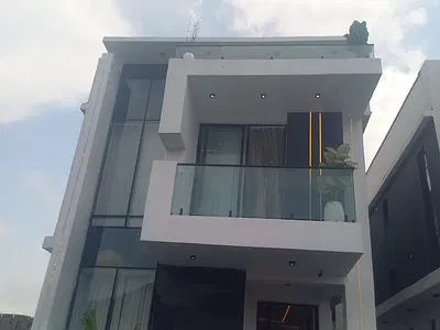 5 Bedroom Fully Detached Duplex with Excellent Facilities — Lekki, Lagos