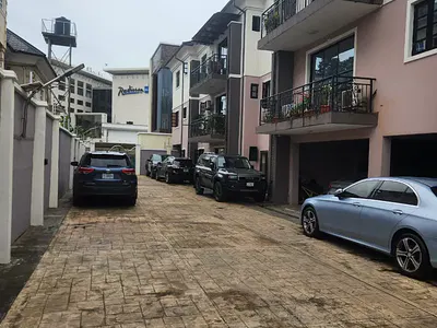 Luxury 2 Bedroom Flat — Gated Estate, Ikeja GRA, Ikeja, Lagos