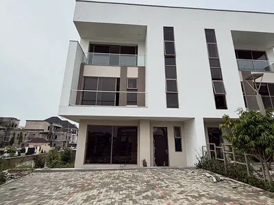 4 Bedroom Semi-Detached Duplex with Boys' Quarters — Guzape District, Abuja