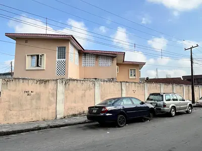 2 Units 3 Bedroom Flat — Off Tejuosho, Surulere, Lagos