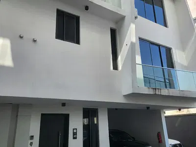 4 Bedroom Terraced Duplex — Ikoyi, Lagos