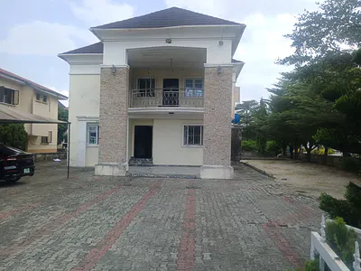 5 Bedroom Detached House — Lekki, Lagos