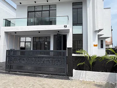 5 Bedroom Detached Duplex with BQ and Pool — Lekki, Lagos