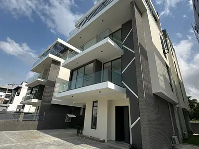Luxury 6 Bedroom Semi-Detached House with 2 BQ — Banana Island, Ikoyi, Lagos