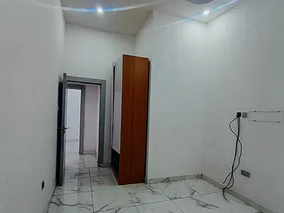 Self Contain Room — Shoprite Road, Osapa, Lekki, Lagos