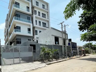 Serviced 3 Bedroom Flat with BQ, 24HRS Power — Ikoyi, Lagos