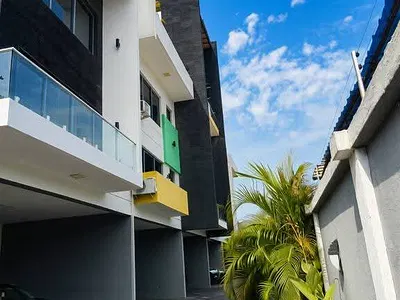 Luxury 5-Bedroom Terrace House — Ikoyi, Lagos
