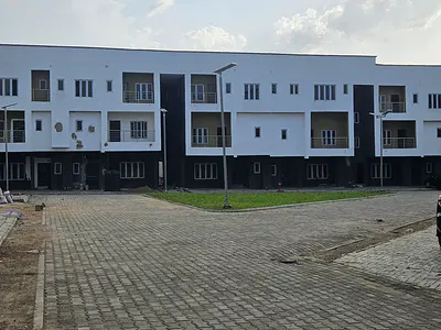 3 Bedroom Flat - Carcass — In an Estate, Mabushi, Abuja