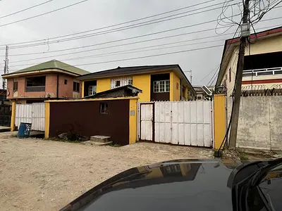 Land with Dilapidated Building — Adekunle Kuye, Surulere, Lagos