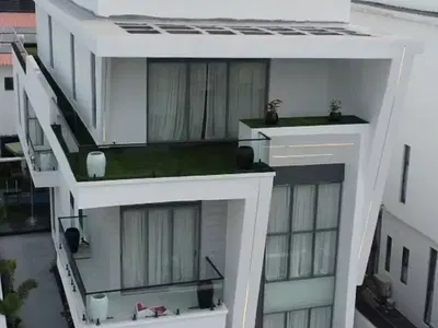 5 Bedroom Detached Duplex — Lekki, Lagos
