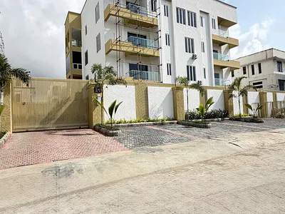 3 Bedroom Apartment with Pool & Gym — Lekki Phase 1, Lekki, Lagos