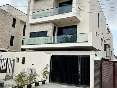 5 Bedroom Detached House — Lekki Phase 1, Lekki, Lagos