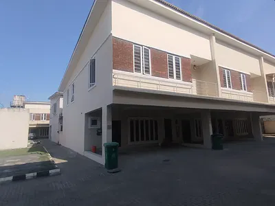 Fantastic Spacious 4 Bedroom Terrace Duplex — Brick Court, Orchid Road, Lekki Expressway, Lekki, Lagos